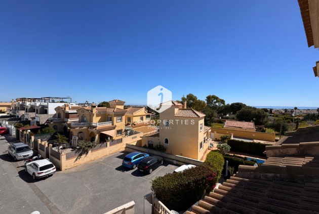 Resale - Chalet -
Campoamor - Costa Blanca