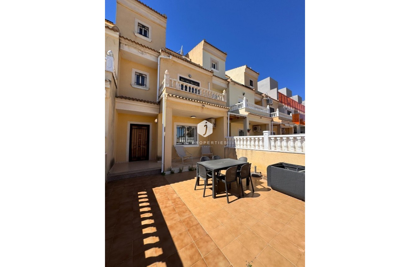 Resale - Chalet -
Campoamor - Costa Blanca
