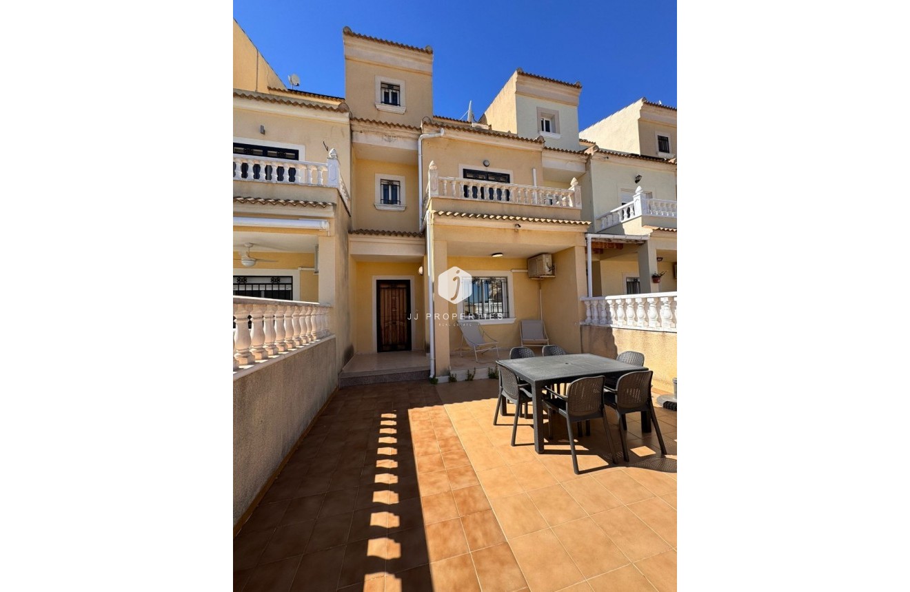 Resale - Chalet -
Campoamor - Costa Blanca