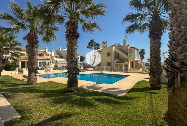D'occasion - Duplex -
Orihuela Costa - Costa Blanca