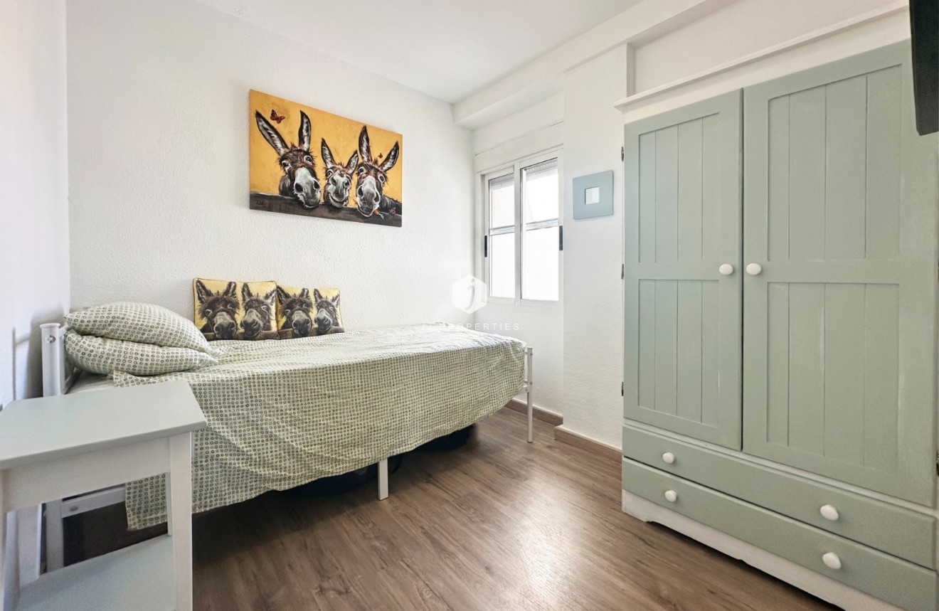 Aus zweiter Hand - Bungalow -
Orihuela Costa - Costa Blanca