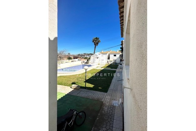 Aus zweiter Hand - Bungalow -
Orihuela Costa - Costa Blanca