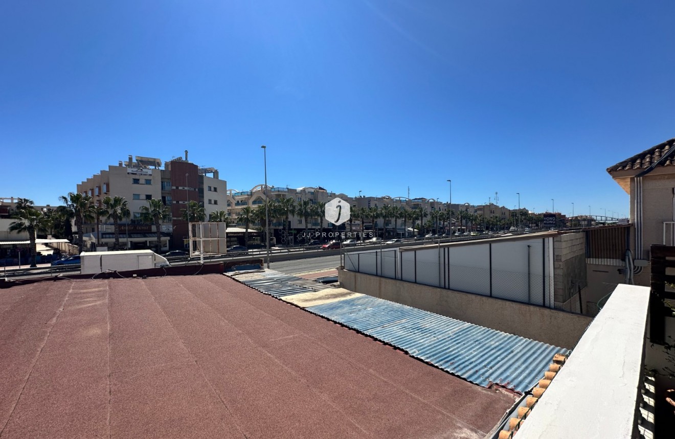 Aus zweiter Hand - Bungalow -
Orihuela Costa - Costa Blanca
