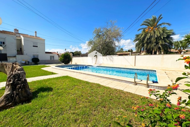 Aus zweiter Hand - Bungalow -
Orihuela Costa - Costa Blanca