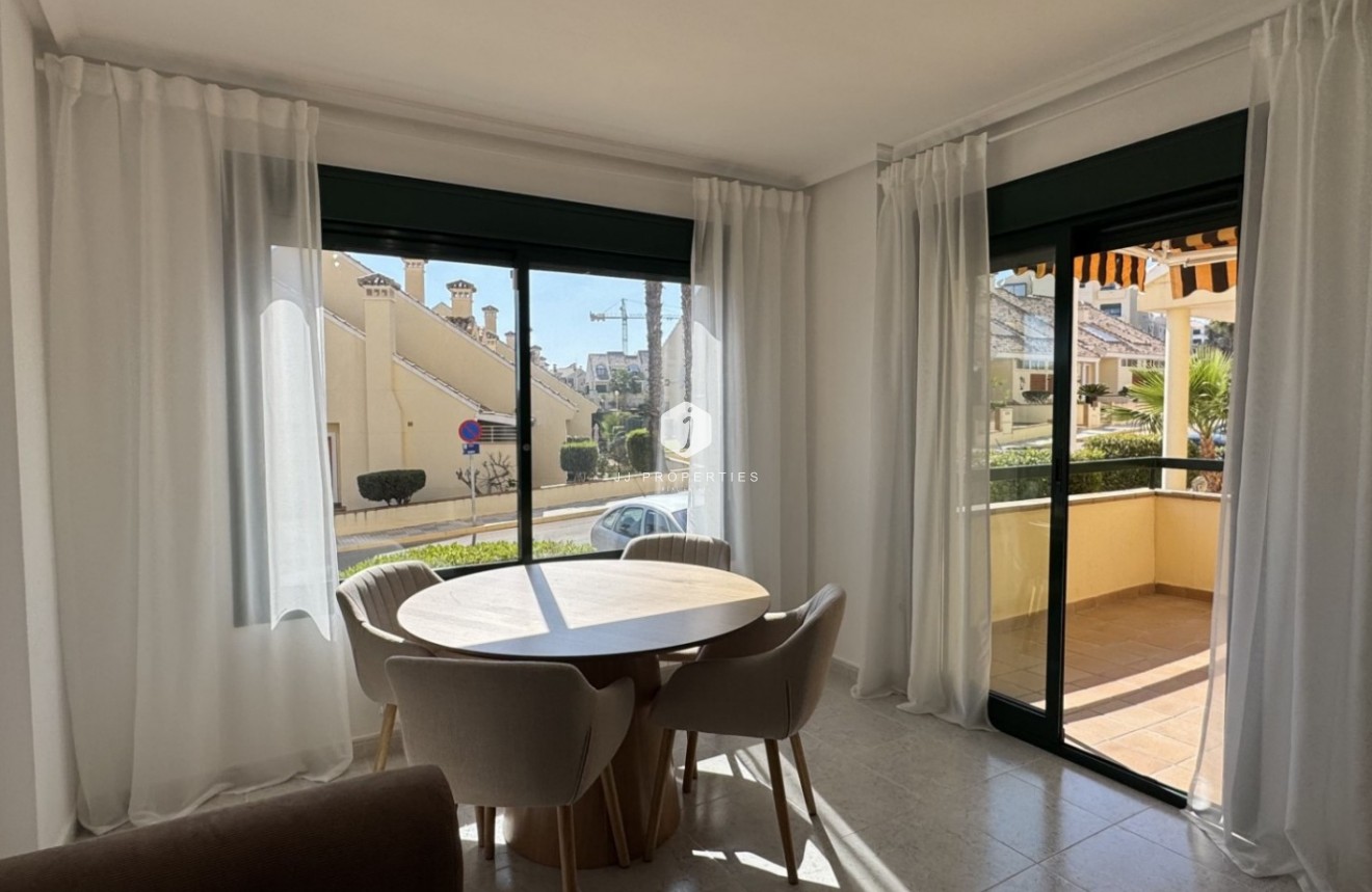 Tweedehands - Appartement / flat -
Orihuela Costa - Costa Blanca