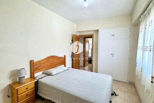 Tweedehands - Appartement / flat -
Torrevieja - Estacion de autobuses