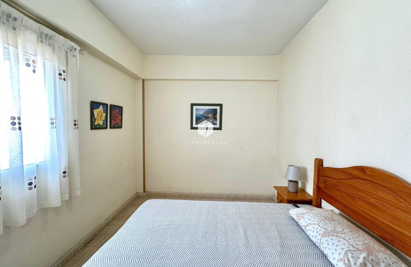 Tweedehands - Appartement / flat -
Torrevieja - Estacion de autobuses