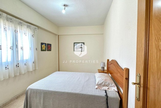Tweedehands - Appartement / flat -
Torrevieja - Estacion de autobuses