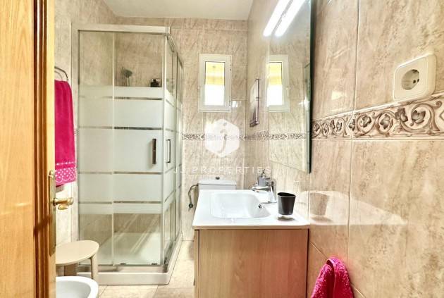 Tweedehands - Appartement / flat -
Torrevieja - Estacion de autobuses