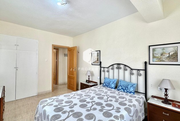 Tweedehands - Appartement / flat -
Torrevieja - Estacion de autobuses