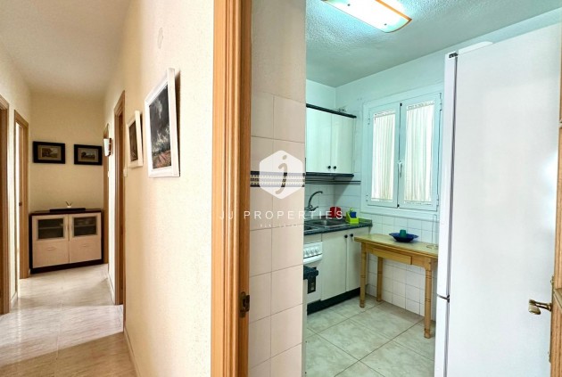Tweedehands - Appartement / flat -
Torrevieja - Estacion de autobuses