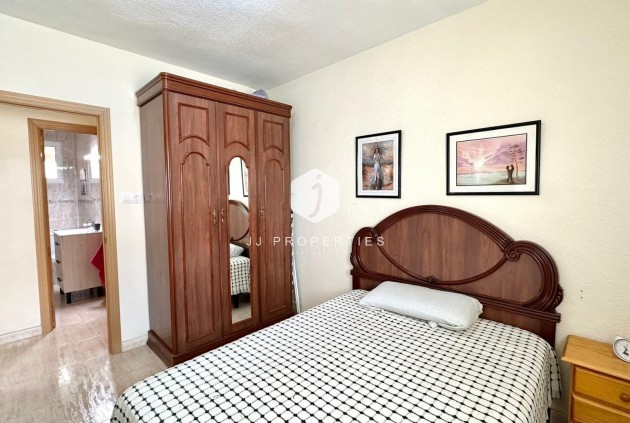 Tweedehands - Appartement / flat -
Torrevieja - Estacion de autobuses