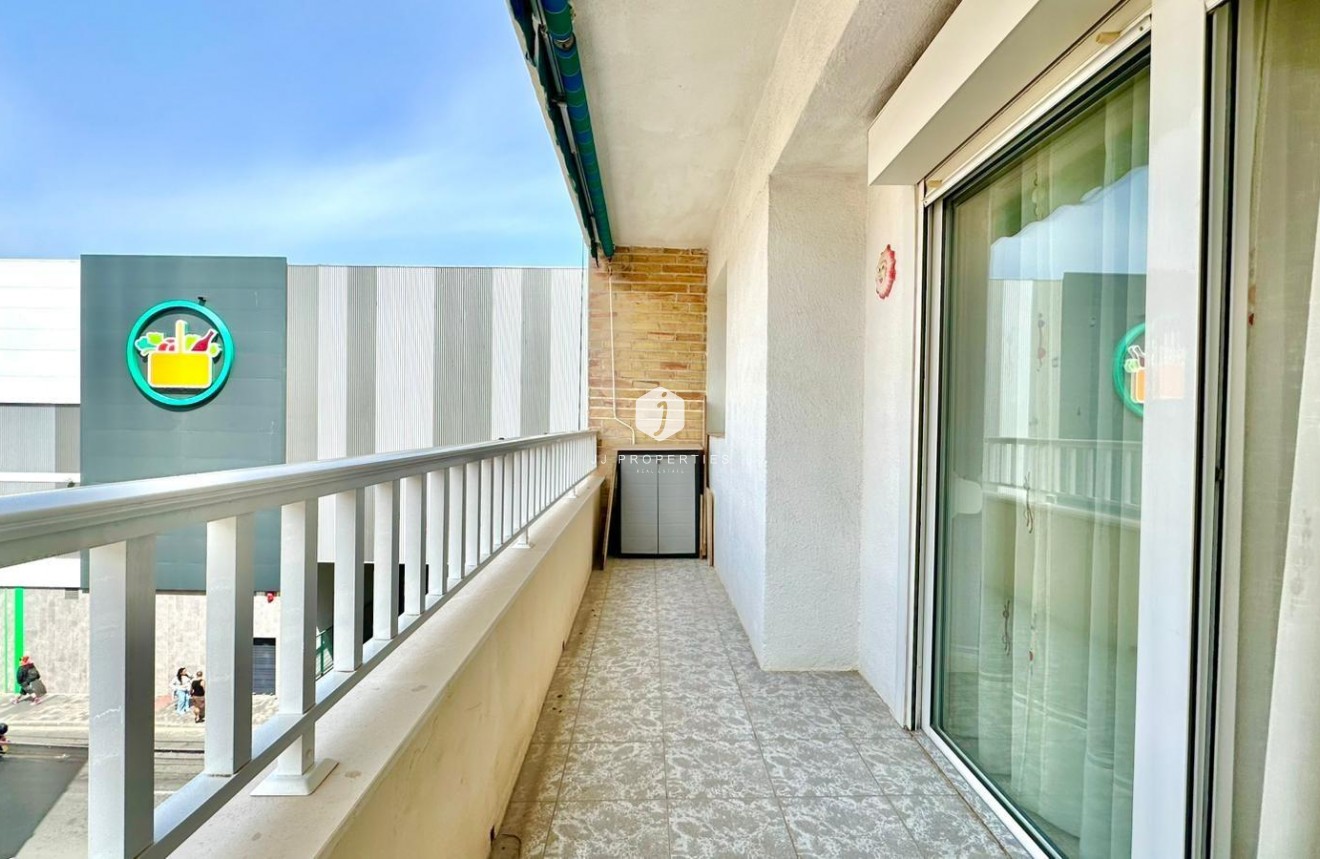 Tweedehands - Appartement / flat -
Torrevieja - Estacion de autobuses