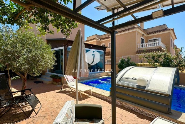 Resale - Villa -
Orihuela Costa - La Regia