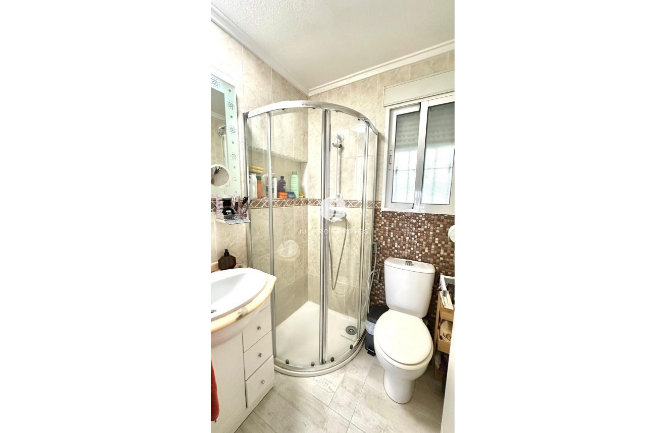 Resale - Villa -
Orihuela Costa - La Regia
