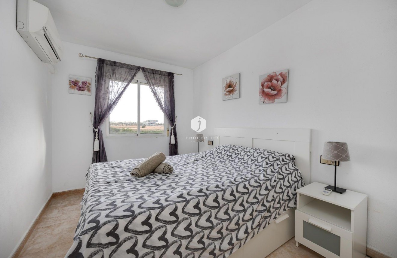 Aus zweiter Hand - Bungalow -
Torrevieja - La Siesta - El Salado - Torreta