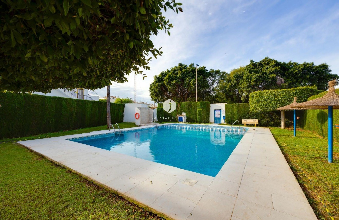 Aus zweiter Hand - Bungalow -
Torrevieja - La Siesta - El Salado - Torreta