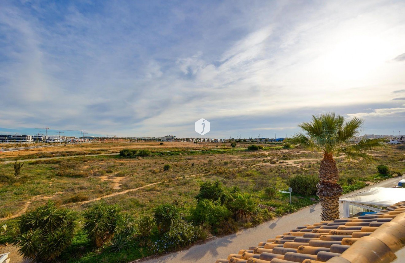 Aus zweiter Hand - Bungalow -
Torrevieja - La Siesta - El Salado - Torreta