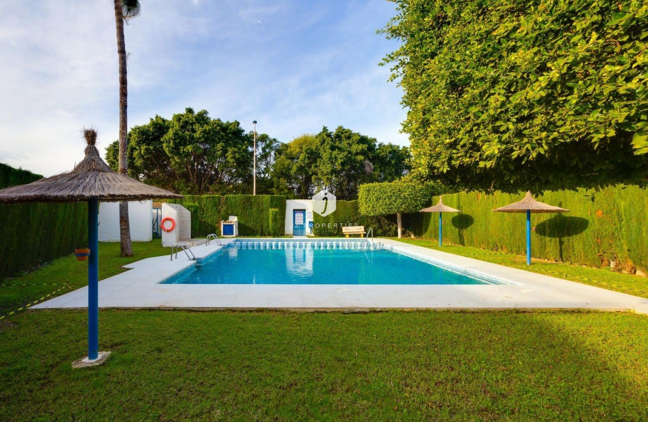 Aus zweiter Hand - Bungalow -
Torrevieja - La Siesta - El Salado - Torreta