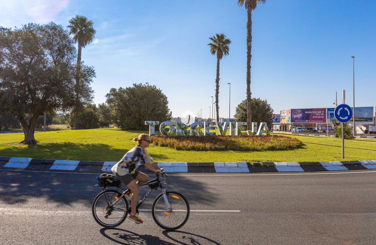 Aus zweiter Hand - Bungalow -
Torrevieja - La Siesta - El Salado - Torreta