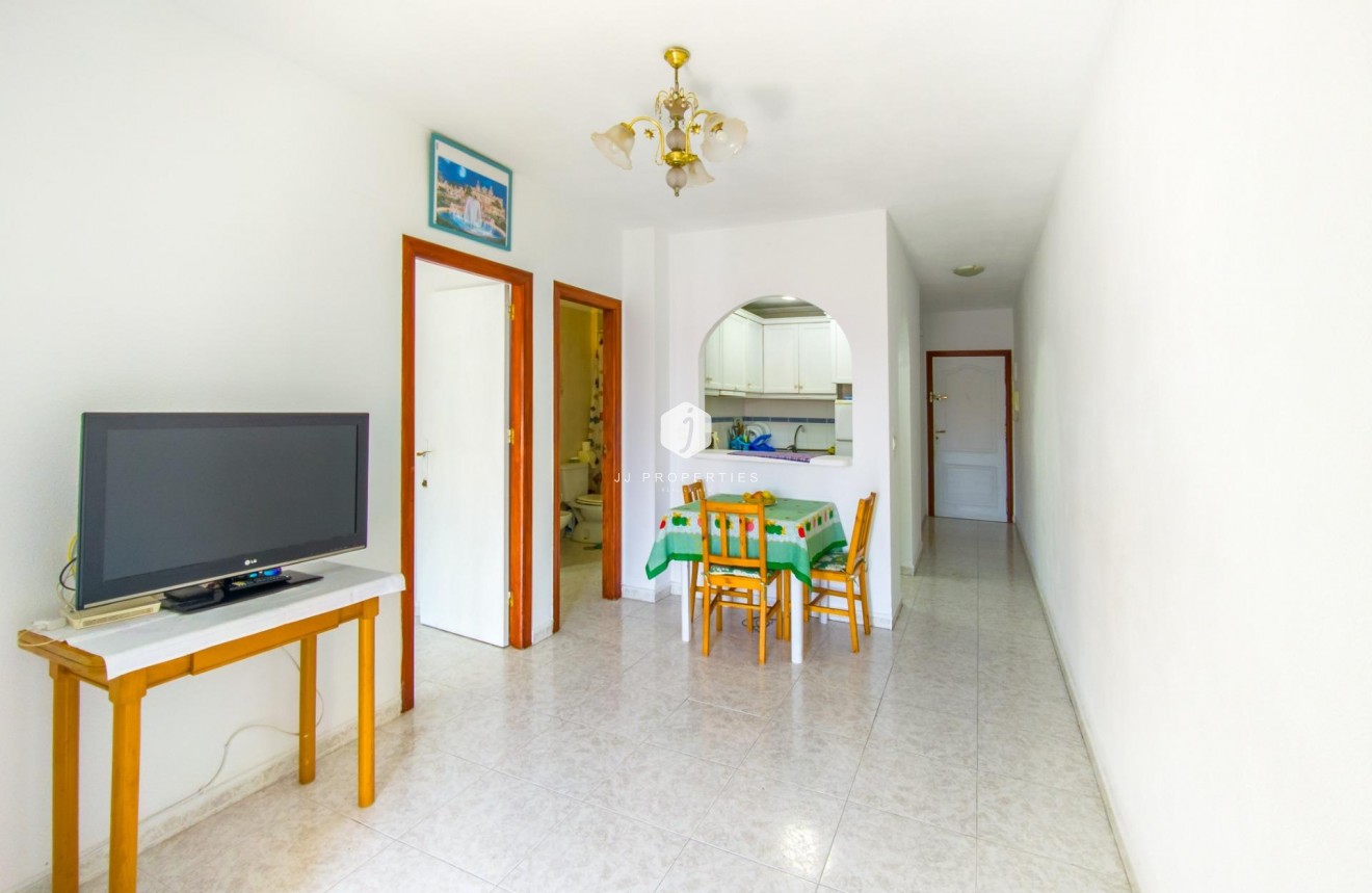 Resale - Apartment / flat -
Torrevieja - Estacion de autobuses