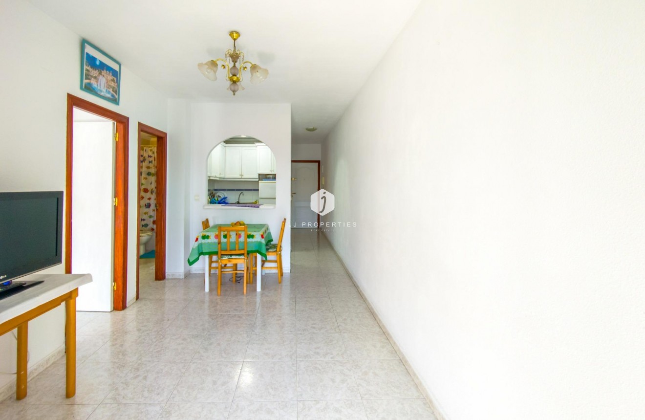 Resale - Apartment / flat -
Torrevieja - Estacion de autobuses