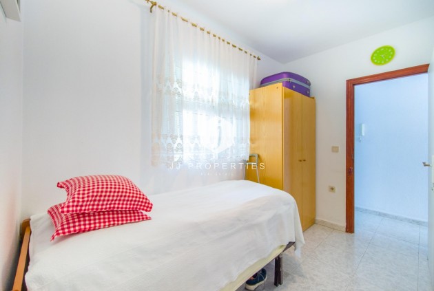 Resale - Apartment / flat -
Torrevieja - Estacion de autobuses