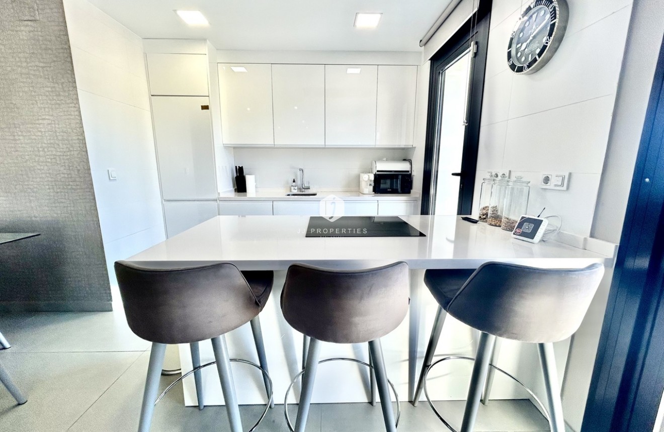 Resale - Villa -
Los Balcones - Costa Blanca
