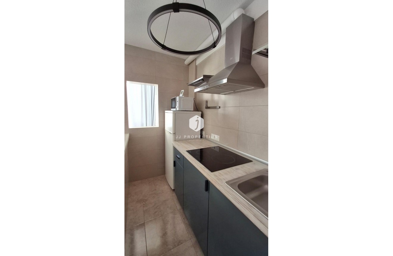 D'occasion - Appartement -
Torrevieja - La Mata Pueblo