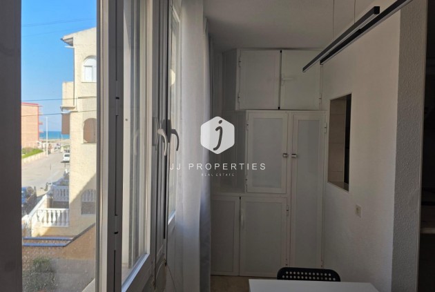 D'occasion - Appartement -
Torrevieja - La Mata Pueblo