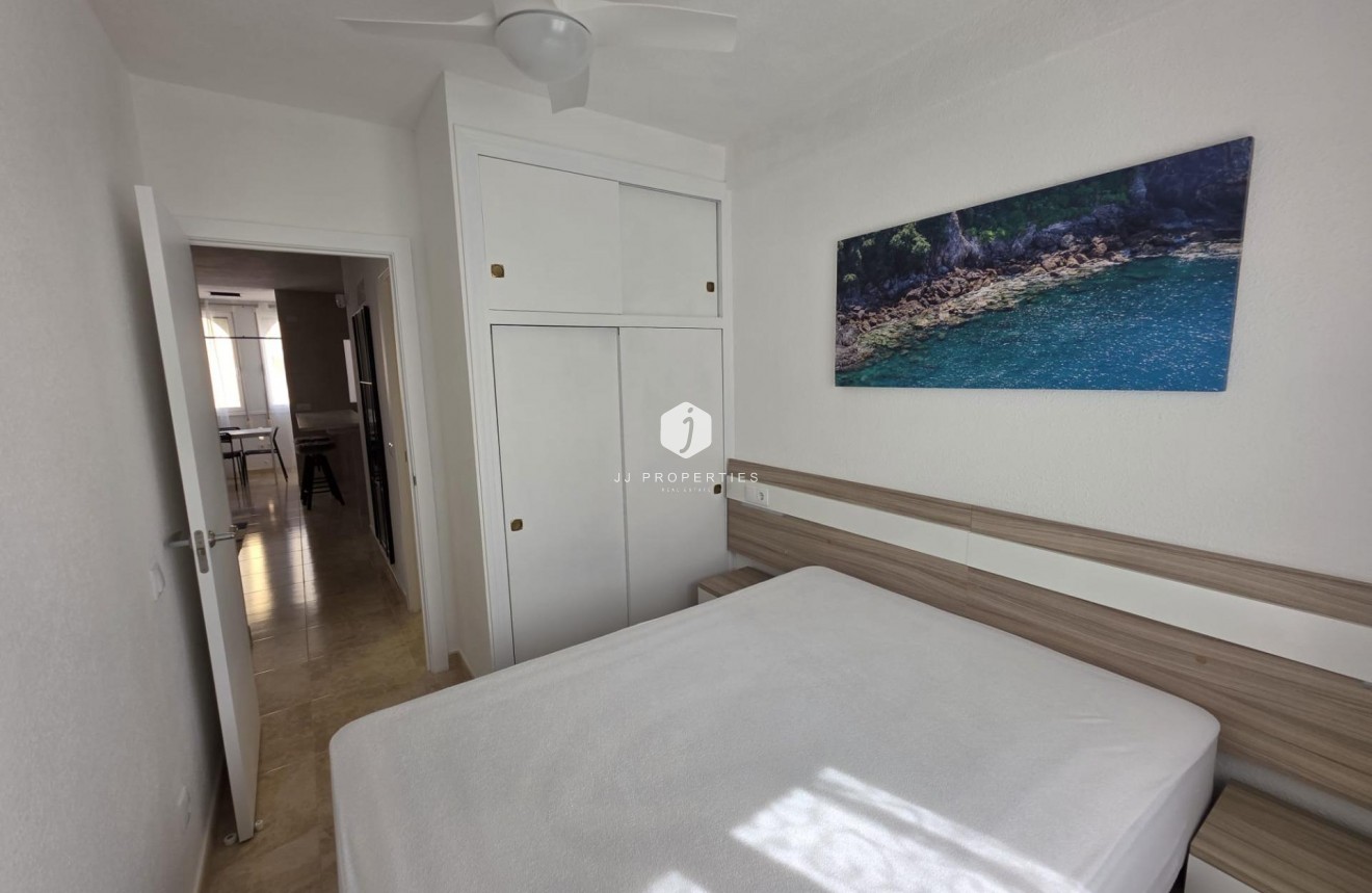 D'occasion - Appartement -
Torrevieja - La Mata Pueblo