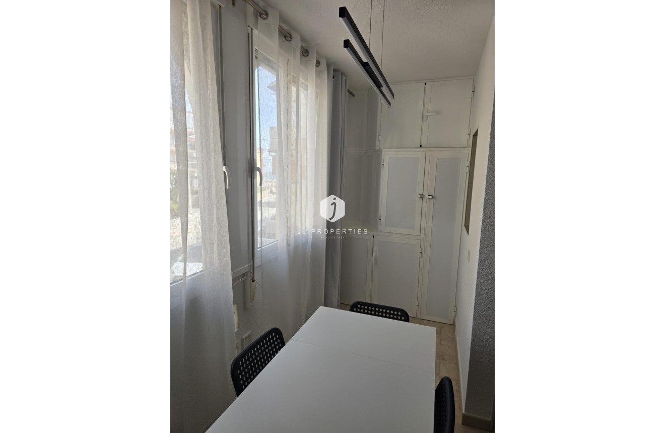 D'occasion - Appartement -
Torrevieja - La Mata Pueblo