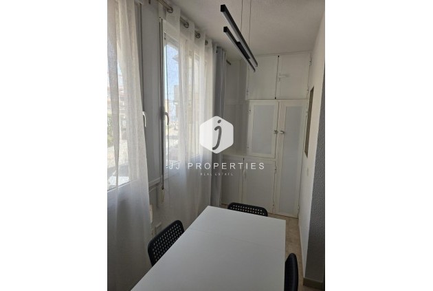 D'occasion - Appartement -
Torrevieja - La Mata Pueblo