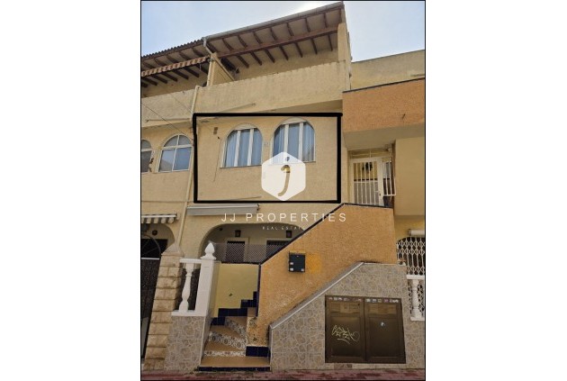 D'occasion - Appartement -
Torrevieja - La Mata Pueblo
