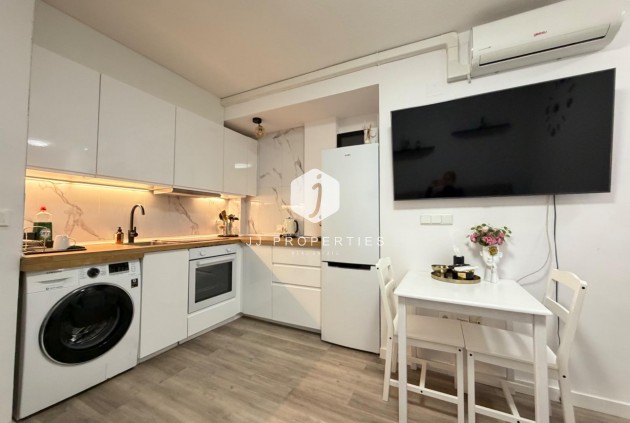 Resale - Apartment / flat -
Torrevieja - La Mata Pueblo