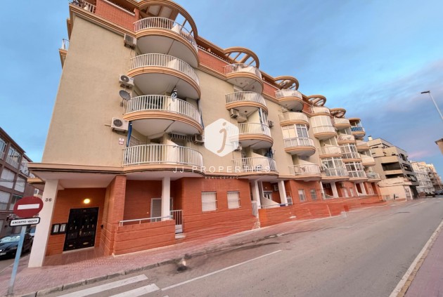 Resale - Apartment / flat -
Torrevieja - La Mata Pueblo