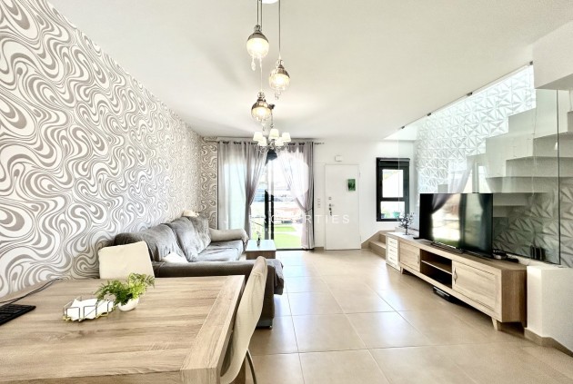 Resale - Chalet -
Los Dolses - Inland