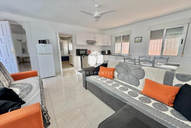 Resale - Villa -
Dolores - Comunidad Valenciana