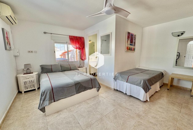 Resale - Villa -
Dolores - Comunidad Valenciana