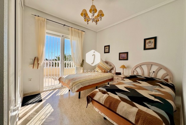 Resale - Chalet -
Rojales - Inland