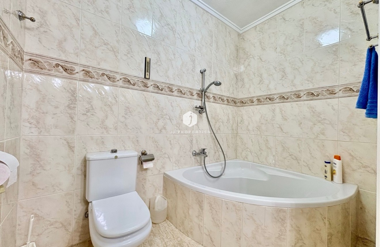 Resale - Chalet -
Rojales - Inland