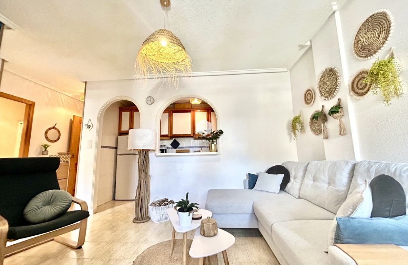 Z drugiej ręki - Mieszkanie w bloku -
Torrevieja - Costa Blanca