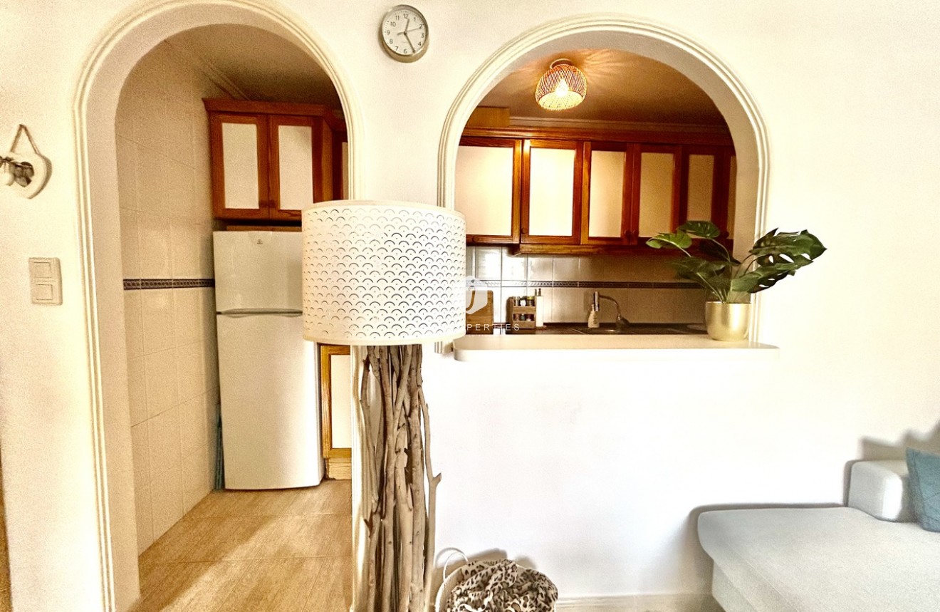 Z drugiej ręki - Mieszkanie w bloku -
Torrevieja - Costa Blanca
