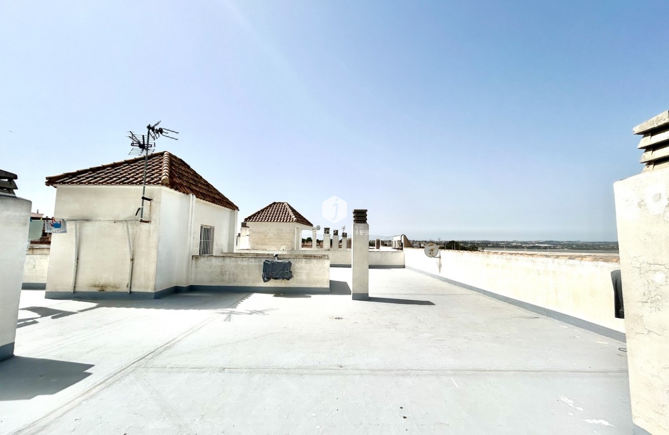 Z drugiej ręki - Mieszkanie w bloku -
Torrevieja - Costa Blanca