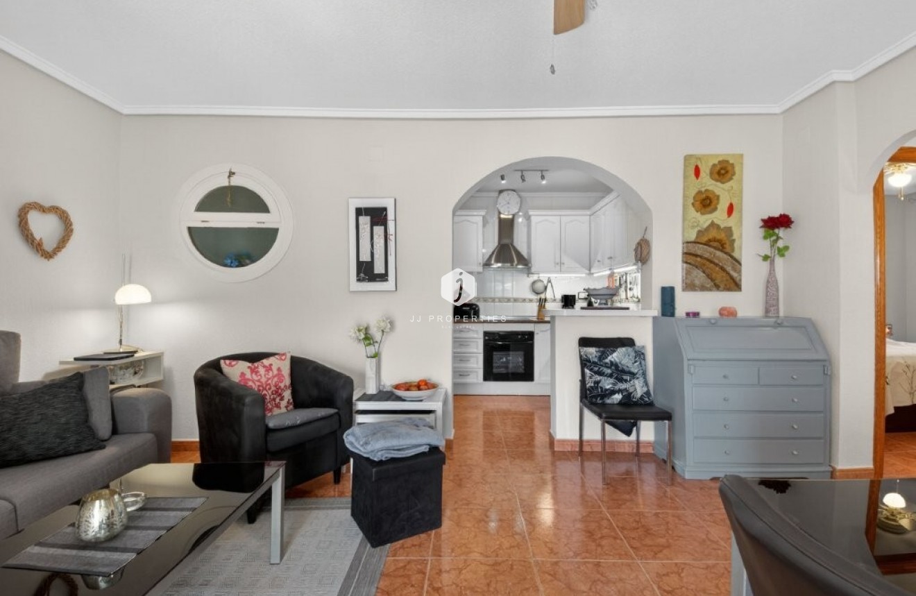 Resale - Chalet -
Playa Flamenca - Serena III