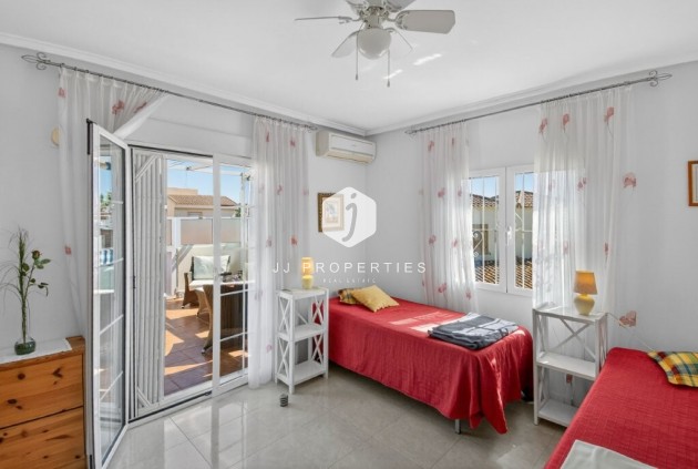 Resale - Chalet -
Playa Flamenca - Serena III