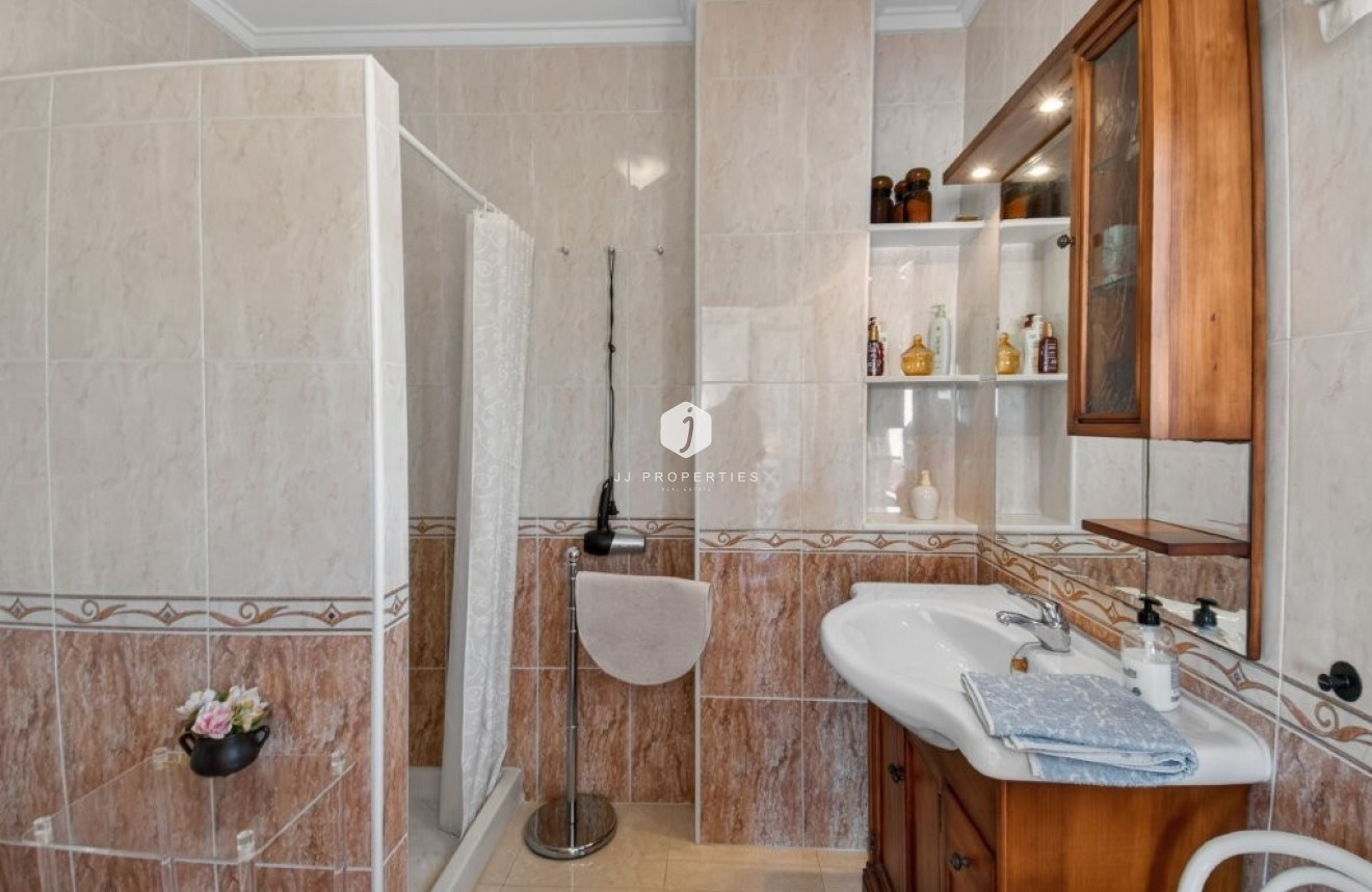Resale - Chalet -
Playa Flamenca - Serena III