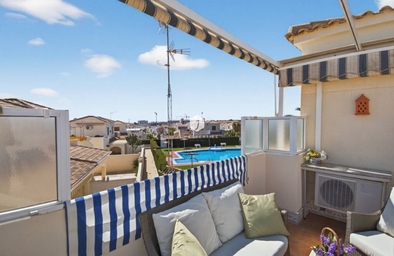 Resale - Chalet -
Playa Flamenca - Serena III