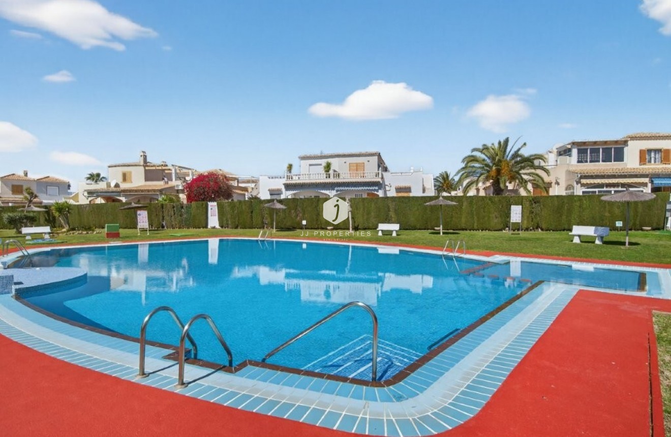 Resale - Chalet -
Playa Flamenca - Serena III