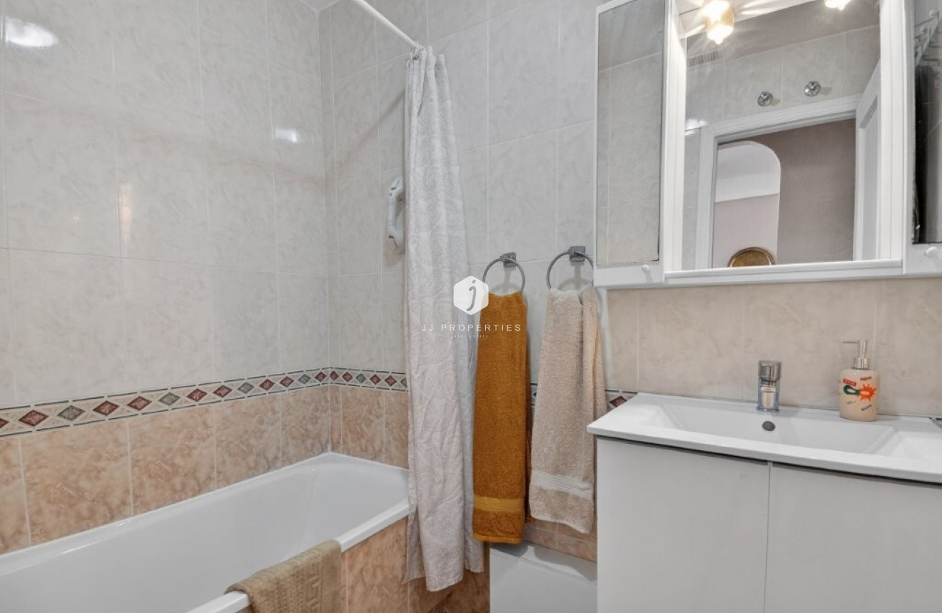 Aus zweiter Hand - Penthouse -
Torrevieja - Calas Blancas